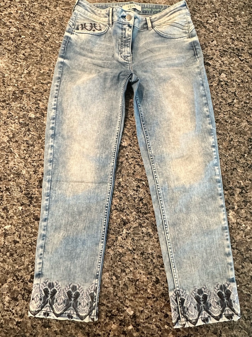 Cecil We Love Denim Light Blue Jeans with Embroidered Scallop Hem